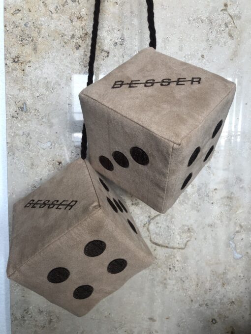 Dekowürfel mit Stick 12 x 12 aus Wildleder – Bild 7