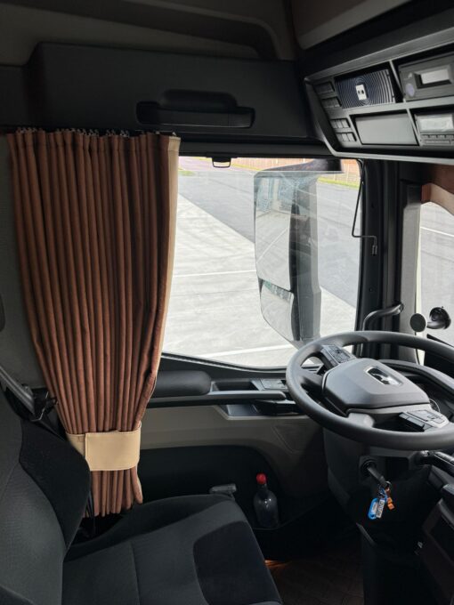 Wildleder Scheibengardinen mit Kunstlederkante passend für alle LKW-Universal, 4-Teilig – Bild 7