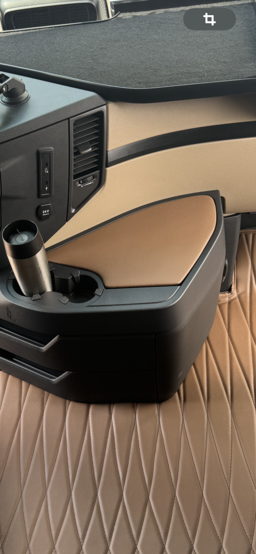 Tunnelabdeckung passend für ACTROS MP4 / MP5  Beifahrersitz Relaxecke – Bild 12