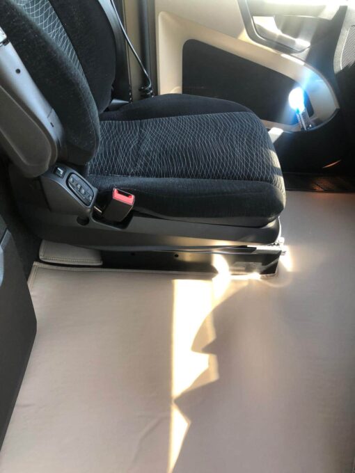 Tunnelabdeckung passend für ACTROS MP4 / MP5  Beifahrersitz Relaxecke – Bild 9