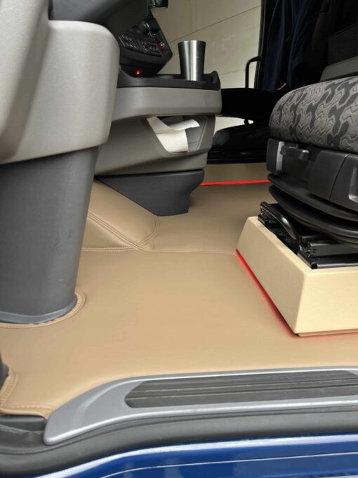 Kunstleder Tunnel Glatt/ Gestickt passend für SCANIA S New Generation Beifahrersitz Luftgefedert mit Kleiner Abdeckung – Bild 12