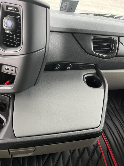Kleine Abdeckung für Armaturenbrett passend für SCANIA New Generation R/S