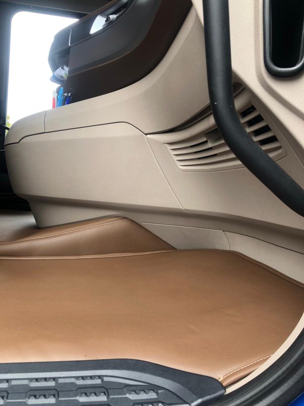 Fußmatten passend für DAF – XG / XG+ Bj ab 2022 Beifahrerseite Klappstuhl 1 cm Schaumstoff