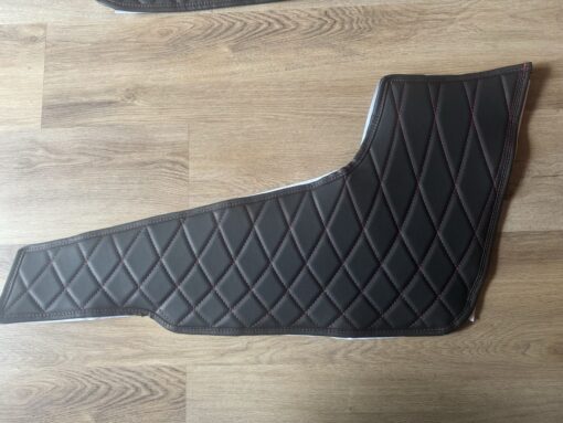 Türverkleidung aus Kunstleder passend für Volvo FH-4/5 – Bild 2