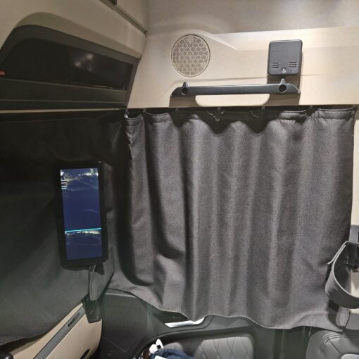 Seitengardinen passend für Actros MP-4/5 mit ausschnitt für das Tablet – Bild 5