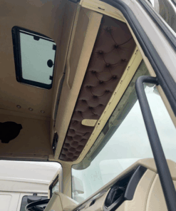 Sonnenblendenabdeckung passend für Scania R/S New Generation mit Knöpfen