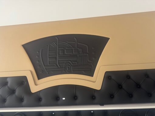 Hinterwand mit Druck und mit Knöpfen passend für Scania S/R – Bild 2