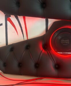 Einbau Türverkleidung passend für Volvo FH-4/5 geknöpft mit 2 Lautsprechern Einbau Türverkleidung passend für Volvo FH-4/5 geknöpft mit 2 Lautsprechern